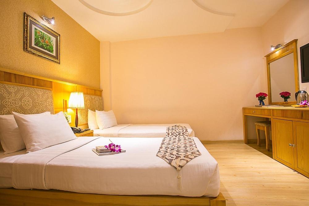 Sky Gem Hotel - Ben Thanh Ho Chi Minh City Bagian luar foto