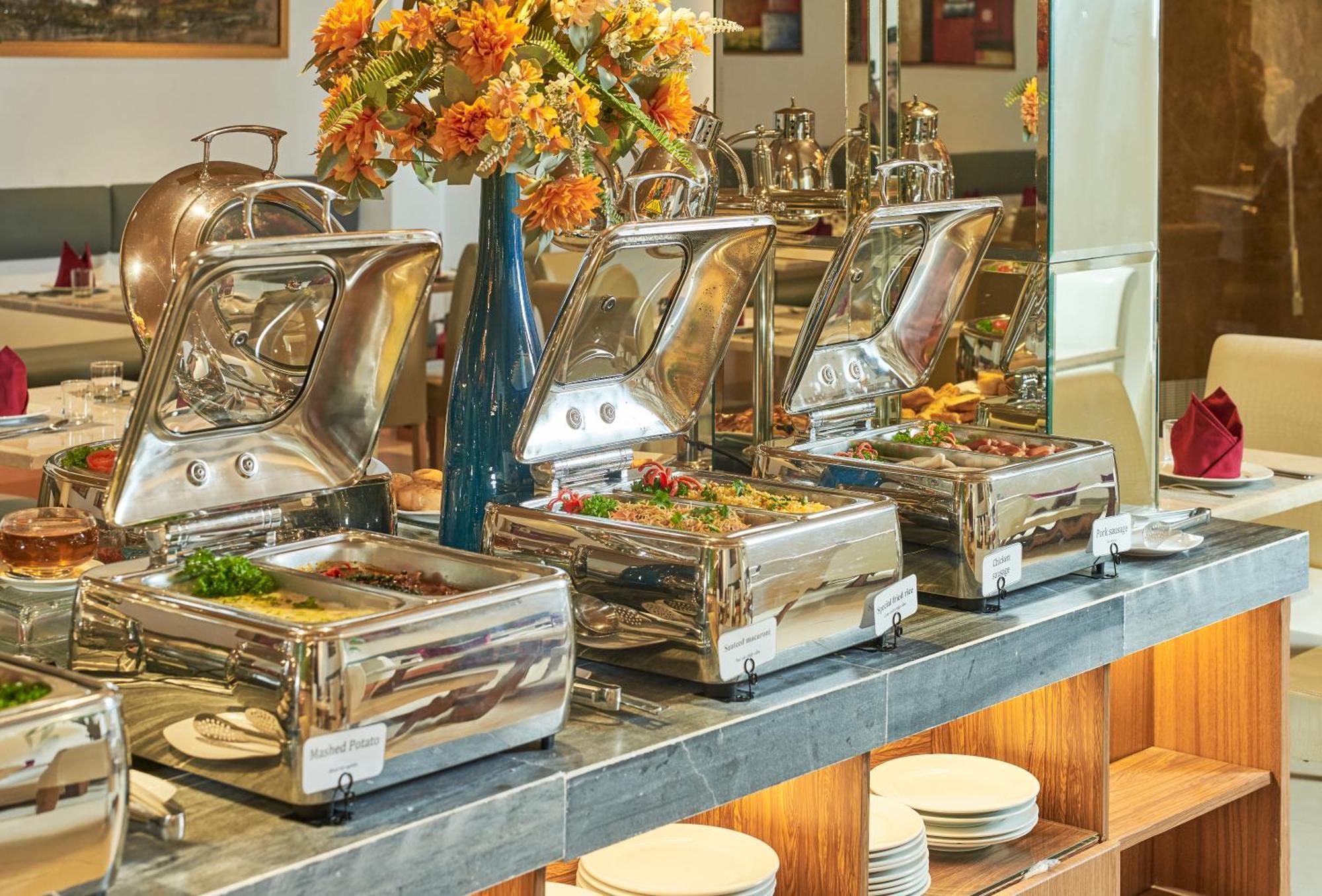 Sky Gem Hotel - Ben Thanh Ho Chi Minh City Bagian luar foto