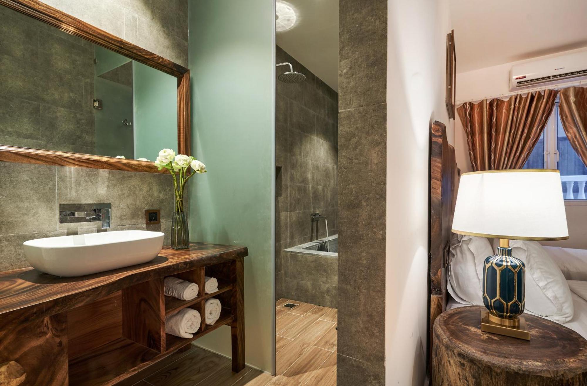 Sky Gem Hotel - Ben Thanh Ho Chi Minh City Bagian luar foto