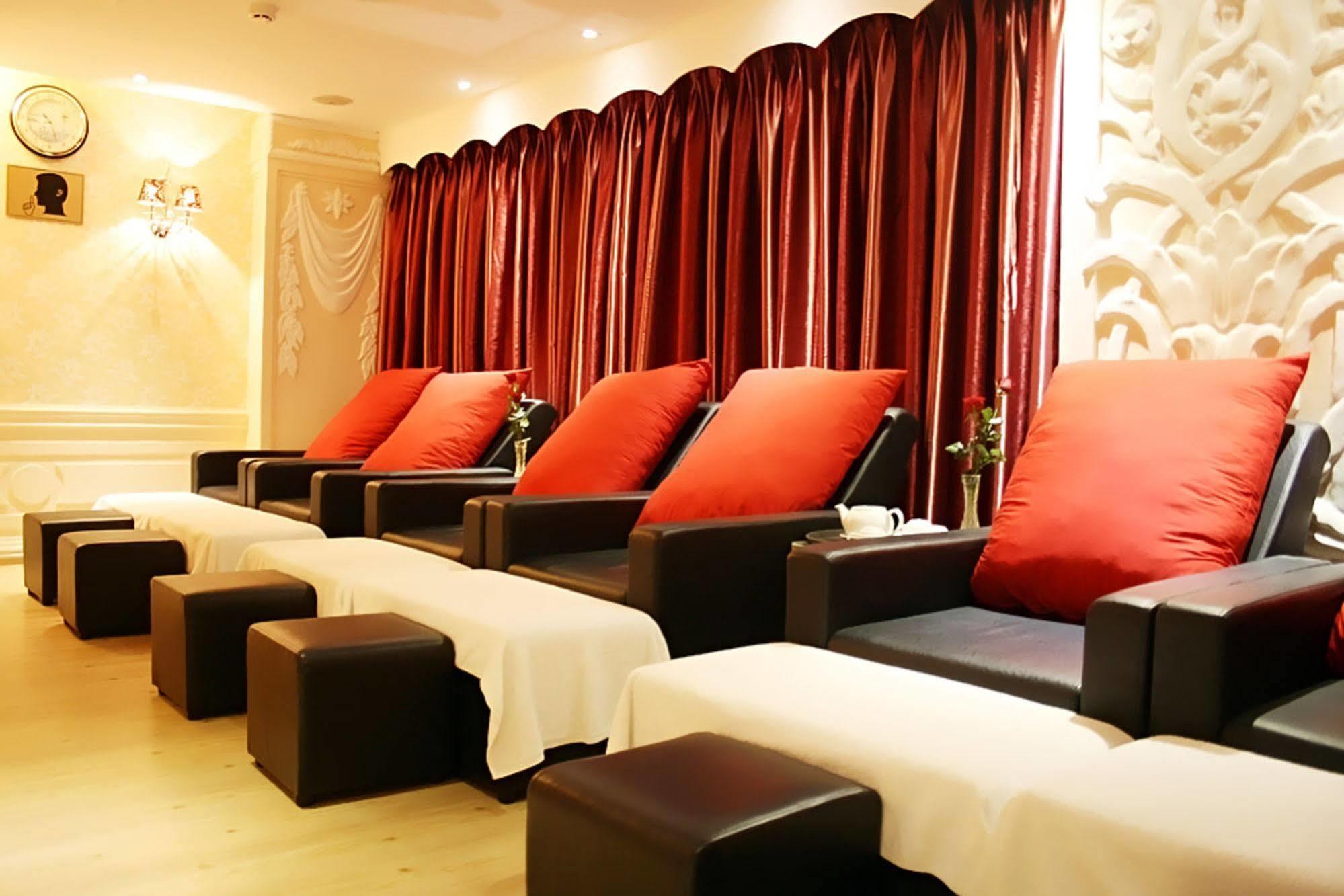 Sky Gem Hotel - Ben Thanh Ho Chi Minh City Bagian luar foto