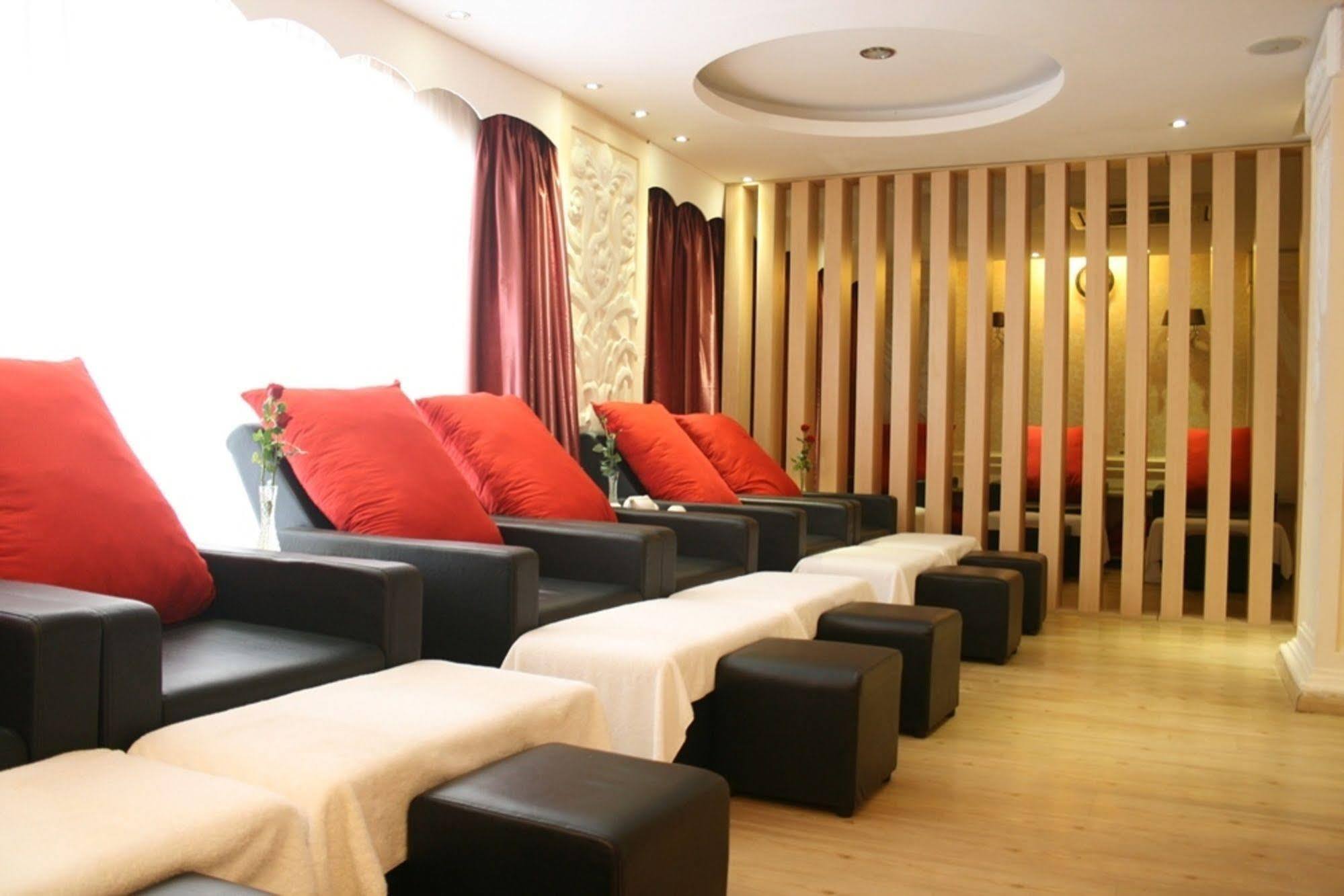Sky Gem Hotel - Ben Thanh Ho Chi Minh City Bagian luar foto